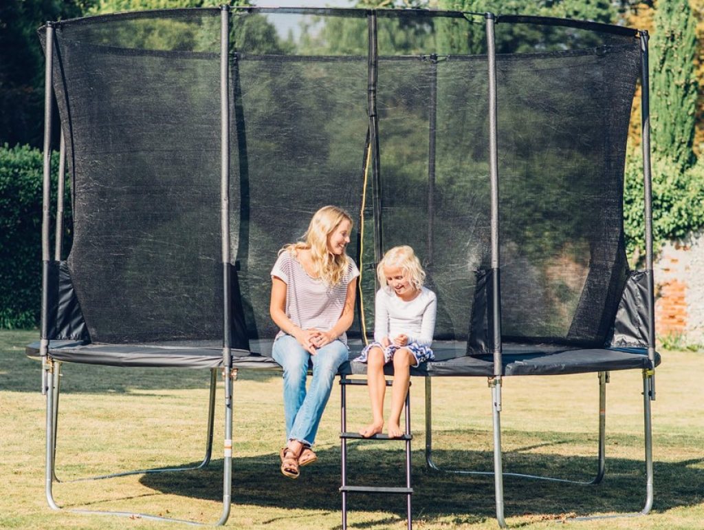 4 Best 8ft Trampolines - Fun for Kids And Adults