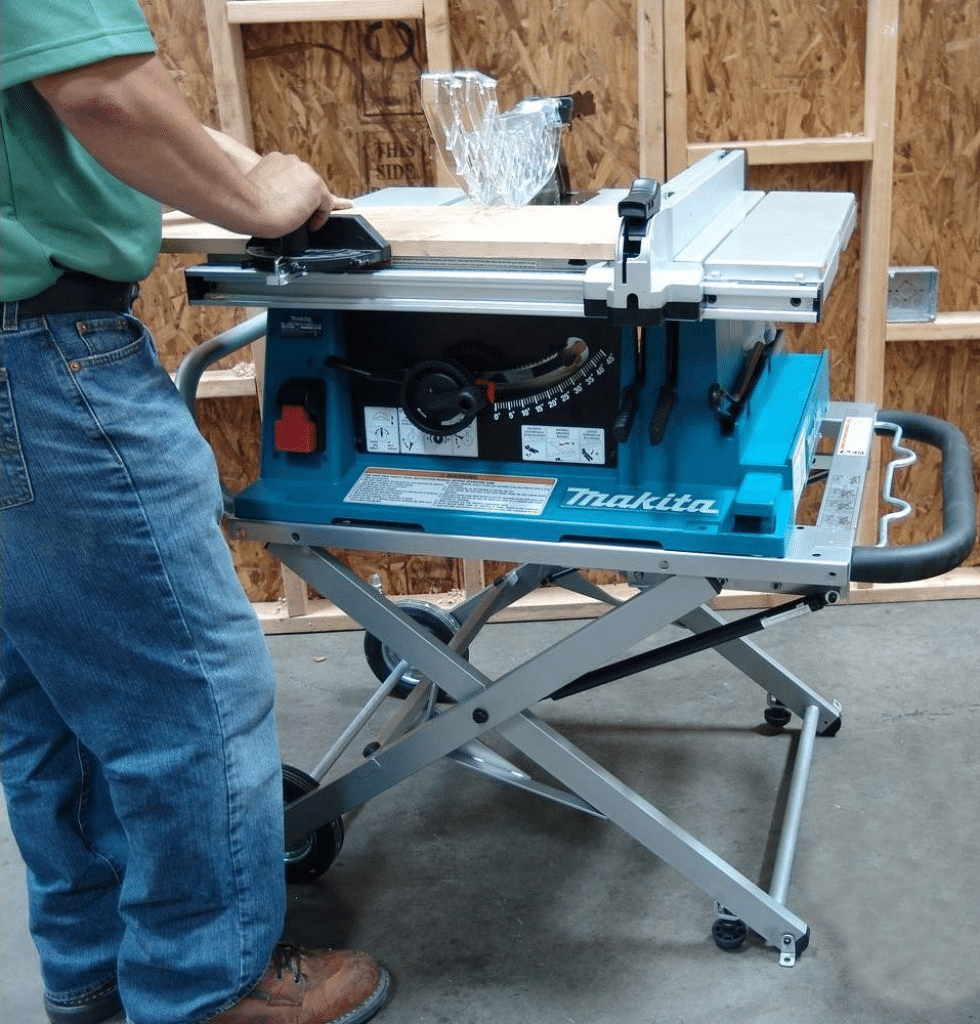 12 Best Portable Table Saws – Let No Distance Limit Your Work on Projects